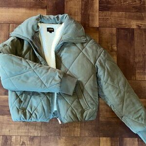 ✨Olive Green Bomber Jacket✨